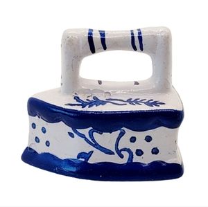 Vintage Iron Porcelain Blue and White Dollhouse Miniature Accessory